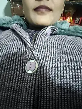 posewith online show from November 17, 6:35 pm