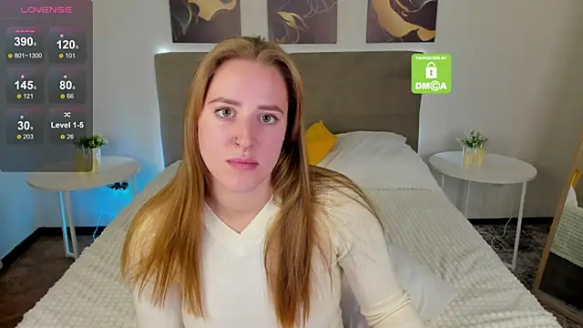 Snapshot of Alice_Cire chatting on September 30, 9:14 am Alice Cire online show from September 30, 9:14 am