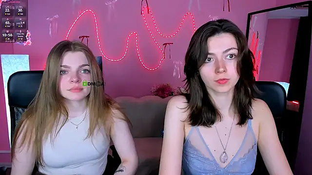 kitniss dreamy online show from April 5, 7:11 pm