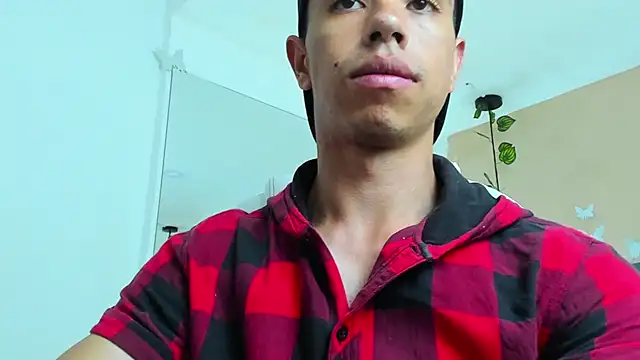 Snapshot of Muscle_Scott chatting on September 13, 1:00 pm Muscle Scott online show from September 13, 1:00 pm