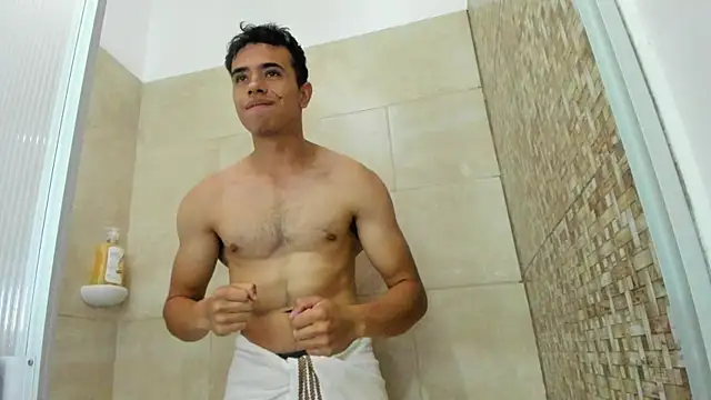 Snapshot of Muscle_Scott chatting on September 21, 12:18 pm Muscle Scott online show from September 21, 12:18 pm