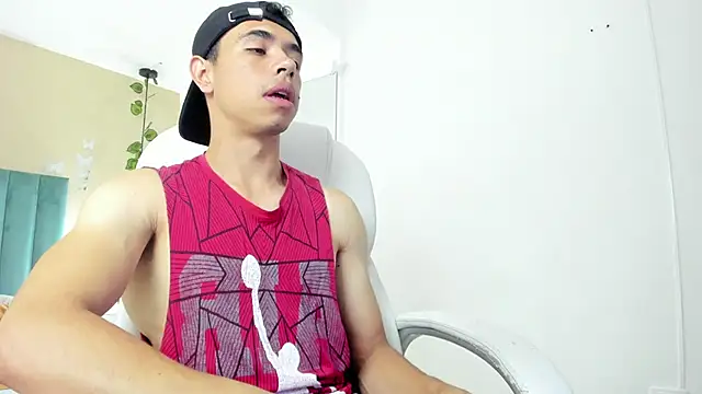 Snapshot of Muscle_Scott chatting on September 26, 12:09 pm Muscle Scott online show from September 26, 12:09 pm