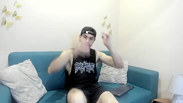 Snapshot of Muscle_Scott chatting on October 5, 12:14 pm Muscle Scott online show from October 5, 12:14 pm