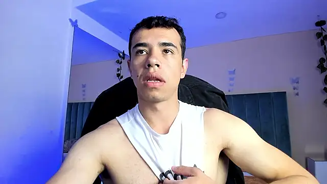 Muscle Scott online show from February 26, 1:43 pm