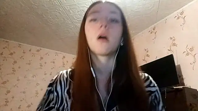 Sophiecuttie online show from September 17, 1:13 pm