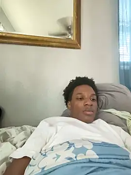 dmmeformerch online show from March 5, 5:20 pm