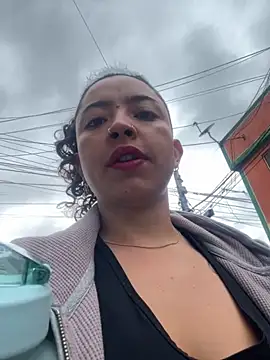 Snapshot of Paris_11 chatting on September 18, 1:57 pm Paris 11 online show from September 18, 1:57 pm