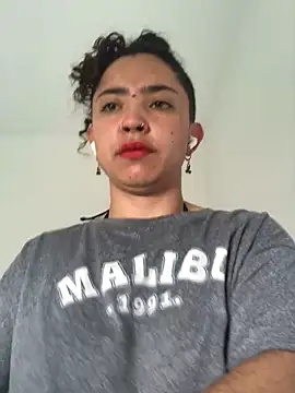 Snapshot of Paris_11 chatting on October 16, 2:51 pm Paris 11 online show from October 16, 2:51 pm