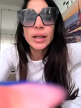 sexy7883 online show from February 17, 7:04 am