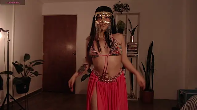 Snapshot of Ellyuwuw chatting on November 13, 12:09 am Ellyuwuw online show from November 13, 12:09 am