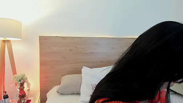 Snapshot of GinebraBrown chatting on November 25, 6:41 pm GinebraBrown online show from November 25, 6:41 pm