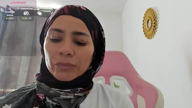 dalila kemur online show from December 4, 8:39 pm