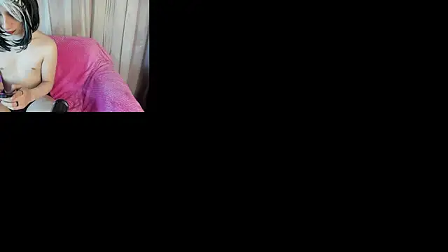 Snapshot of Charlottee_slave chatting on October 15, 3:06 am Charlottee slave online show from October 15, 3:06 am