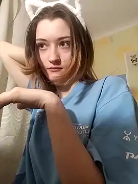 LillySvon online show from February 4, 5:08 pm