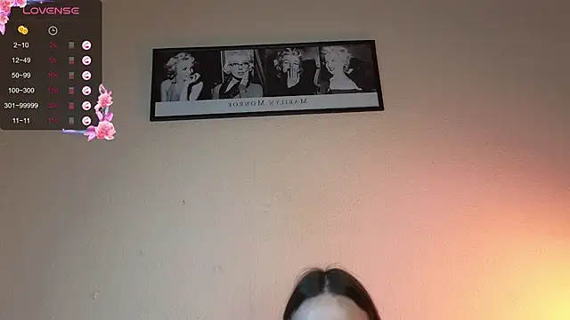 Snapshot of Angeel_Kate chatting on September 21, 10:17 am Angeel Kate online show from September 21, 10:17 am