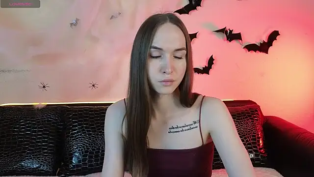 Snapshot of Angeel_Kate chatting on October 22, 6:35 am Angeel Kate online show from October 22, 6:35 am