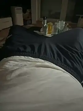 Snapshot of ohyesd4ddy chatting on September 24, 9:01 am ohyesd4ddy online show from September 24, 9:01 am