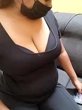 Snapshot of HAANNIAA chatting on September 21, 8:43 pm HAANNIAA online show from September 21, 8:43 pm