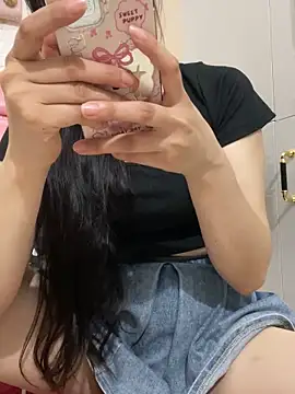 Snapshot of _sury00_ chatting on October 5, 12:25 pm  sury00  online show from October 5, 12:25 pm