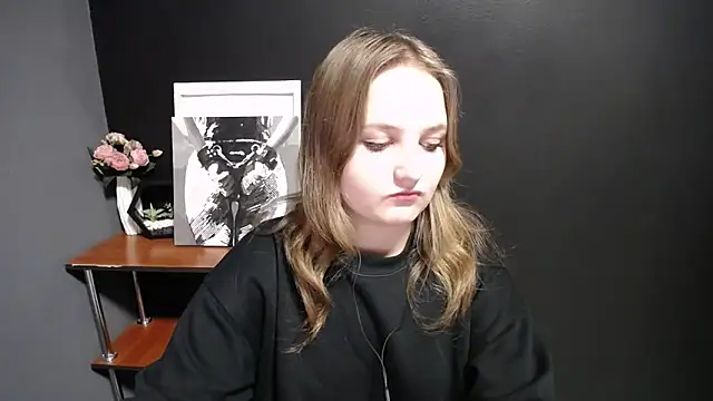 Snapshot of Mystic_nikole chatting on September 30, 12:10 pm Mystic nikole online show from September 30, 12:10 pm