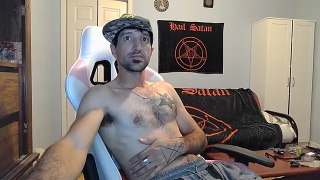 Snapshot of Ardokks chatting on October 7, 1:03 am Ardokks online show from October 7, 1:03 am