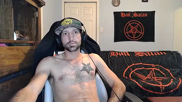 Snapshot of Ardokks chatting on November 17, 8:36 pm Ardokks online show from November 17, 8:36 pm