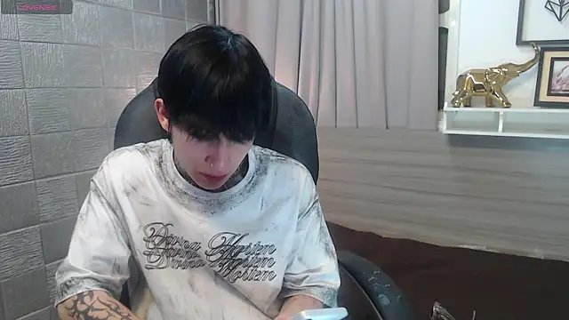 Iantwink18 online show from January 16, 4:05 am