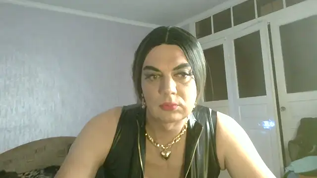 Snapshot of NiraFrost chatting on October 28, 6:21 pm NiraFrost online show from October 28, 6:21 pm