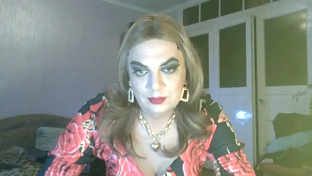 Snapshot of NiraFrost chatting on November 6, 5:58 pm NiraFrost online show from November 6, 5:58 pm