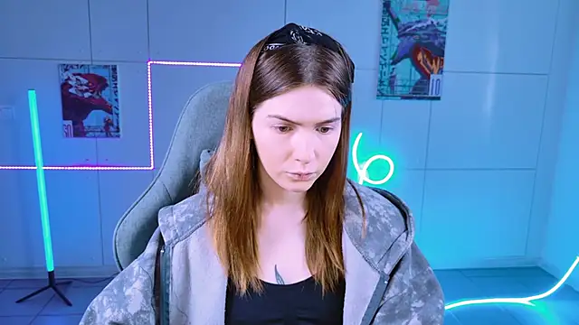 Snapshot of AliceCUNTach chatting on September 11, 5:07 am AliceCUNTach online show from September 11, 5:07 am