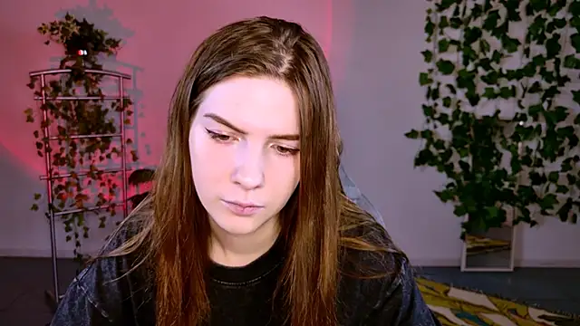 Snapshot of AliceCUNTach chatting on September 14, 5:06 am AliceCUNTach online show from September 14, 5:06 am