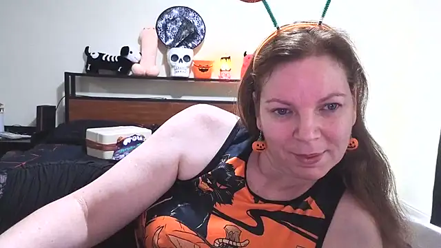 aussiepeaches online show from October 29, 10:33 pm