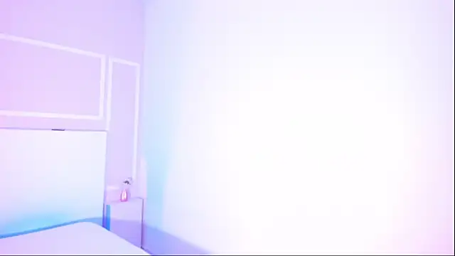 Snapshot of TianaGlow26 chatting on October 5, 3:38 am TianaGlow26 online show from October 5, 3:38 am