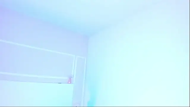 Snapshot of TianaGlow26 chatting on October 19, 6:52 pm TianaGlow26 online show from October 19, 6:52 pm