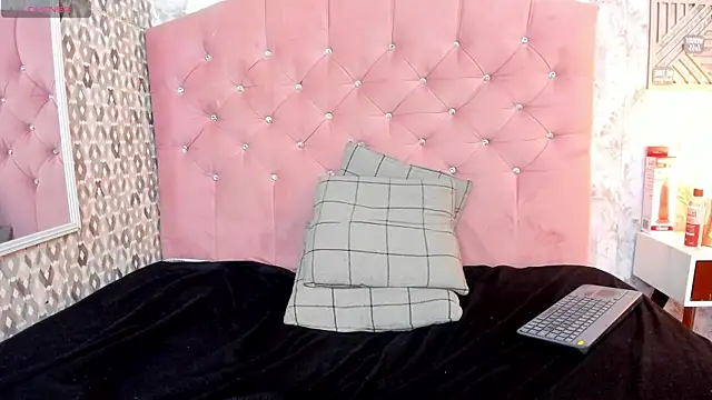 arion sherwind online show from November 4, 8:13 am