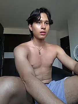 Snapshot of TeddyBear_07 chatting on November 8, 1:33 pm TeddyBear 07 online show from November 8, 1:33 pm