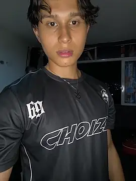 Snapshot of TeddyBear_07 chatting on November 29, 1:30 am TeddyBear 07 online show from November 29, 1:30 am