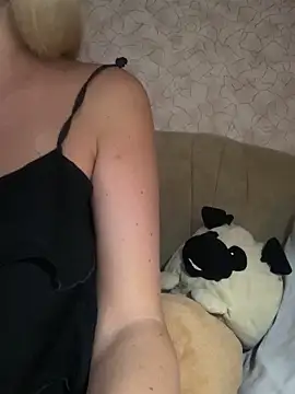 Snapshot of Nikihot__ chatting on September 15, 11:10 am Nikihot   online show from September 15, 11:10 am