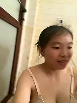 Snapshot of viluna chatting on October 13, 5:07 am viluna online show from October 13, 5:07 am