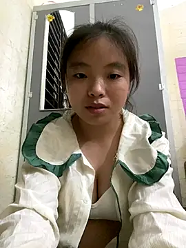 Snapshot of viluna chatting on November 6, 1:12 pm viluna online show from November 6, 1:12 pm