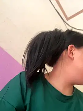 Snapshot of viluna chatting on November 23, 5:18 am viluna online show from November 23, 5:18 am