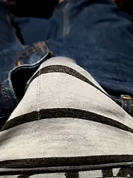 Snapshot of Aaia93 chatting on September 27, 7:57 am Aaia93 online show from September 27, 7:57 am