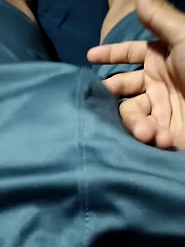 Snapshot of Aaia93 chatting on October 16, 7:42 am Aaia93 online show from October 16, 7:42 am