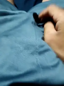 Snapshot of Aaia93 chatting on October 24, 5:48 am Aaia93 online show from October 24, 5:48 am