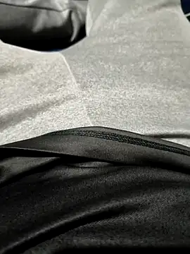 Snapshot of Aaia93 chatting on November 7, 4:01 am Aaia93 online show from November 7, 4:01 am