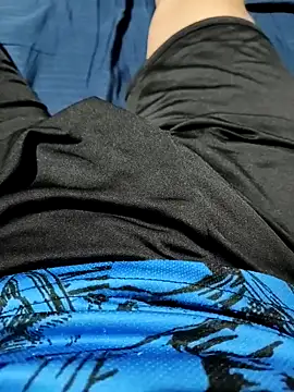 Snapshot of Aaia93 chatting on November 9, 1:37 am Aaia93 online show from November 9, 1:37 am