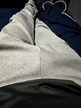 Snapshot of Aaia93 chatting on November 14, 5:17 am Aaia93 online show from November 14, 5:17 am