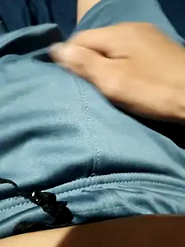 Snapshot of Aaia93 chatting on November 20, 6:35 am Aaia93 online show from November 20, 6:35 am