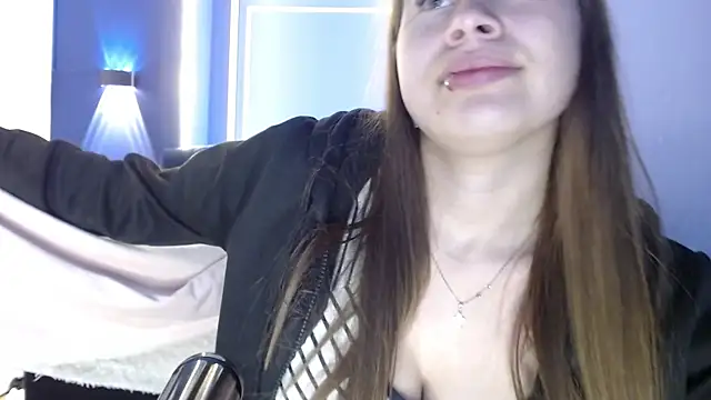 Snapshot of Olivia11_ chatting on September 29, 12:10 pm Olivia11 online show from September 29, 12:10 pm