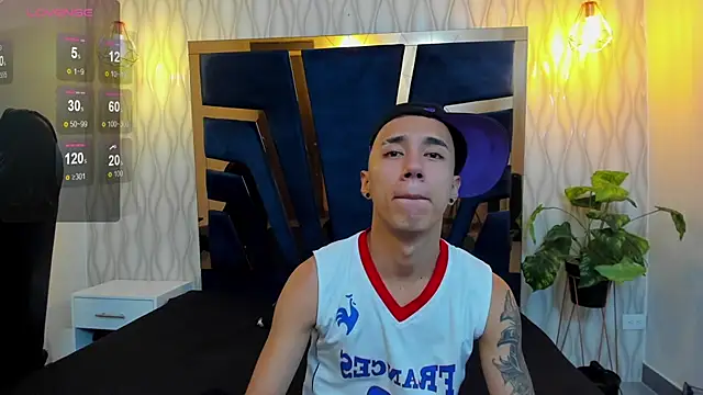 Justin Lakee online show from October 8, 11:13 pm